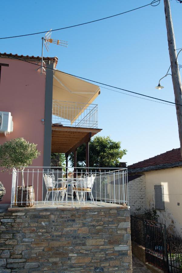 Με Θέα Το Ηλιοβασιλεμα 2 Villa Áfissos Buitenkant foto