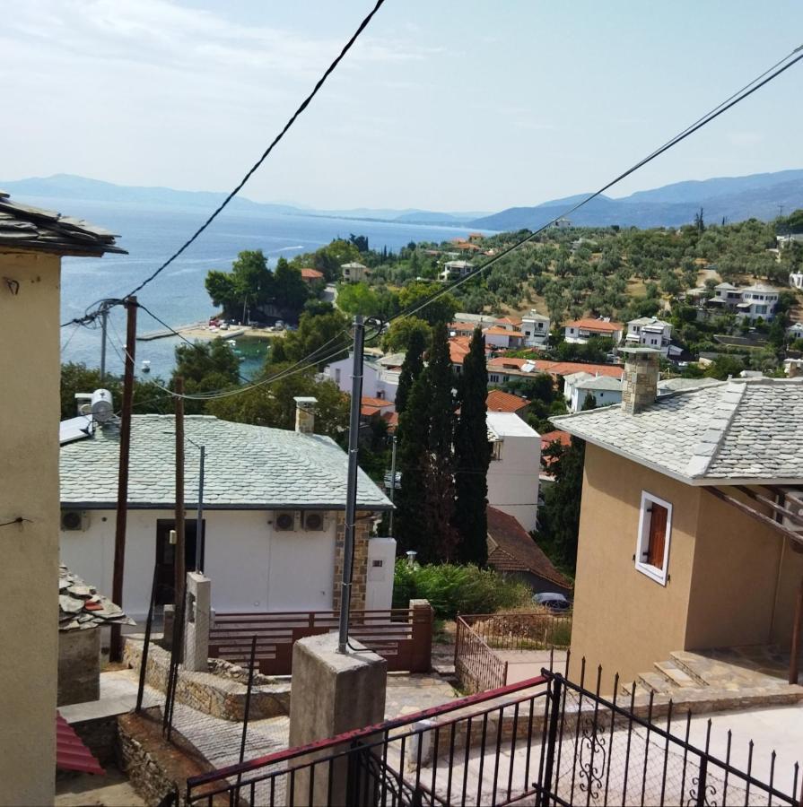 Με Θέα Το Ηλιοβασιλεμα 2 Villa Áfissos Buitenkant foto