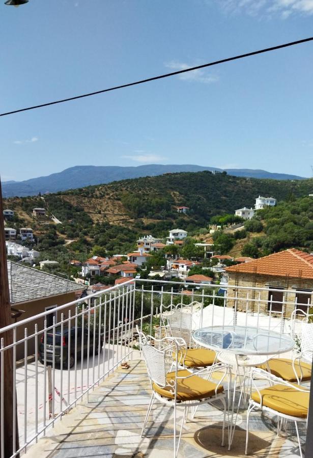 Με Θέα Το Ηλιοβασιλεμα 2 Villa Áfissos Buitenkant foto