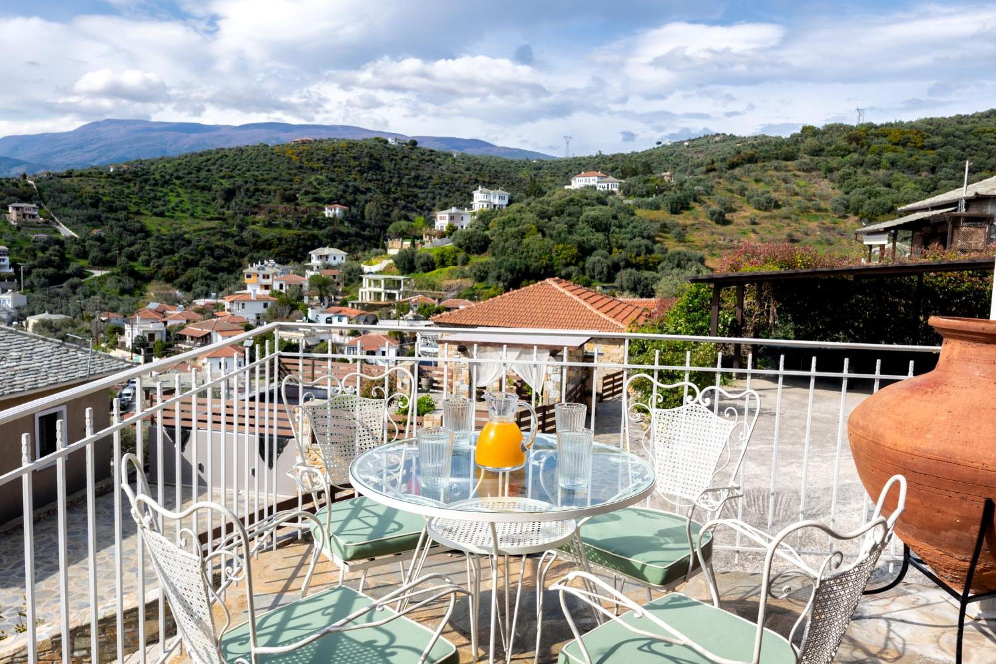 Με Θέα Το Ηλιοβασιλεμα 2 Villa Áfissos Buitenkant foto
